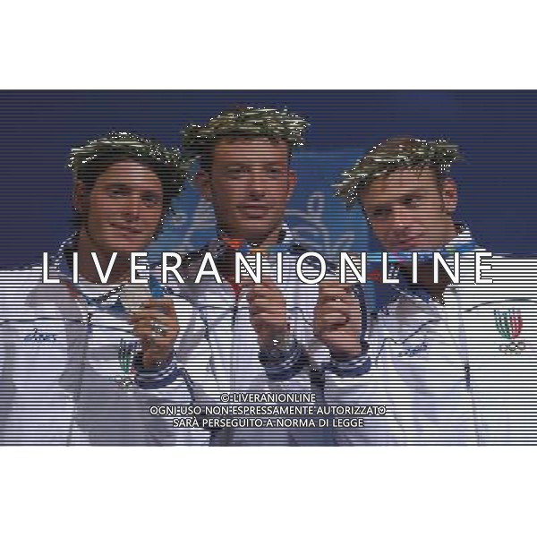 OLIMPIADI DI ATENE 19/08/2004 SCIABOLA A SQUADRE ALDO MONTANO, GIAMPIERO PASTORE E LUIGI TARANTINO MEDAGLIA D\'ARGENTO FOTO MARCO LUZZANI/AG ALDO LIVERANI