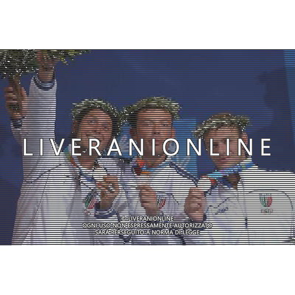OLIMPIADI DI ATENE 19/08/2004 SCIABOLA A SQUADRE ALDO MONTANO, GIAMPIERO PASTORE E LUIGI TARANTINO MEDAGLIA D\'ARGENTO FOTO MARCO LUZZANI/AG ALDO LIVERANI