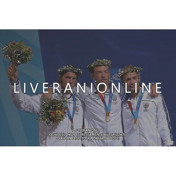 OLIMPIADI DI ATENE 19/08/2004 SCIABOLA A SQUADRE ALDO MONTANO, GIAMPIERO PASTORE E LUIGI TARANTINO MEDAGLIA D\'ARGENTO FOTO MARCO LUZZANI/AG ALDO LIVERANI