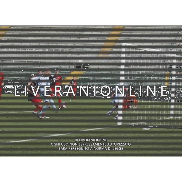 BERGAMO 18 NOVEMBRE 2012,nella foto GOL BELOTTI MAURO ,ph.francesco moro/Aldo Liverani