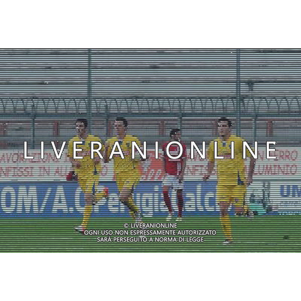 PERUGIA FROSINONE LEGA PRO 18/11/2012 NELLA FOTO FRARA DOPO GOL FOTO SETTONCE-AG ALDO LIVERANI