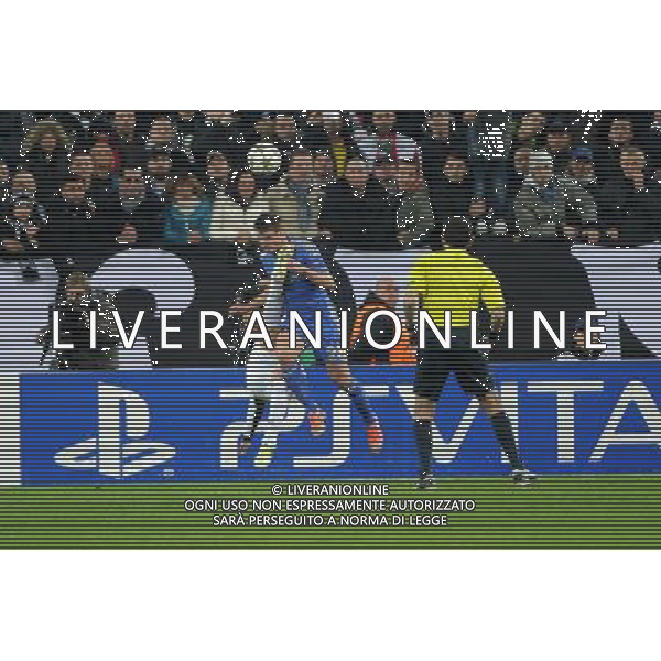 UEFA Champions League - 5¡ giornata fase a gironi Gruppo E Torino 20-11-2012 Juventus - Chelsea nella foto: scontro Quagliarellacon Azpilicueta foto Roberto Garavaglia - ag. Aldo Liverani sas