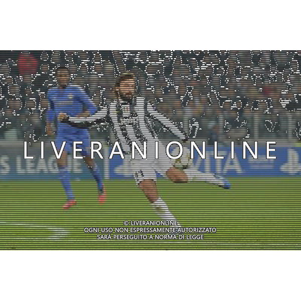 UEFA Champions League - 5¡ giornata fase a gironi Gruppo E Torino 20-11-2012 Juventus - Chelsea nella foto: un tiro al volo di Pirlo foto Roberto Garavaglia - ag. Aldo Liverani sas