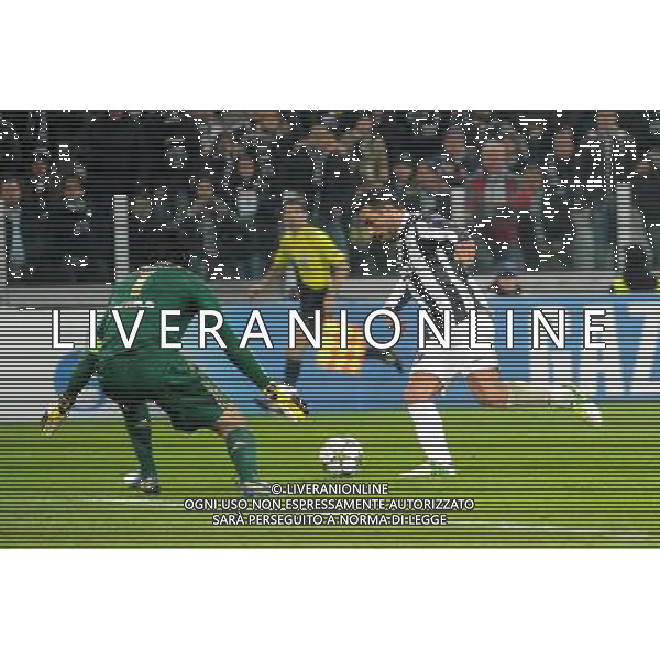 UEFA Champions League - 5¡ giornata fase a gironi Gruppo E Torino 20-11-2012 Juventus - Chelsea nella foto: Quagliarella solo davanti a Cech sbaglia una facile occasione foto Roberto Garavaglia - ag. Aldo Liverani sas