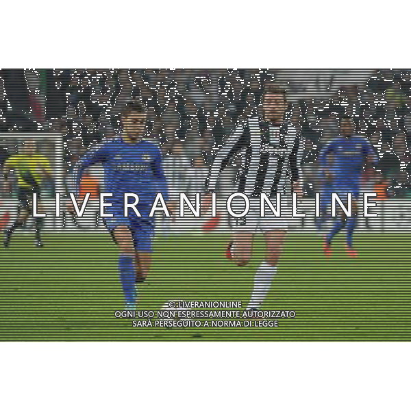 UEFA Champions League - 5¡ giornata fase a gironi Gruppo E Torino 20-11-2012 Juventus - Chelsea nella foto: Eden Hazard (Chelsea) a SX e Andrea Barzagli (Juventus) foto Roberto Garavaglia - ag. Aldo Liverani sas