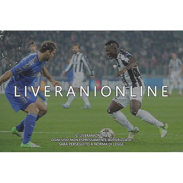 UEFA Champions League - 5¡ giornata fase a gironi Gruppo E Torino 20-11-2012 Juventus - Chelsea nella foto: Branislav Ivanovic (Chelsea) a SX e Kwadwo Asamoah (Juventus) foto Roberto Garavaglia - ag. Aldo Liverani sas