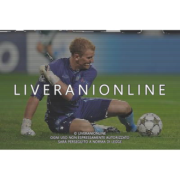 Manchester City\'s Joe Hart beats the ball away after being beaten Football - UEFA Champions League Group D - Manchester City v Real Madrid - Wednesday 21st November 2012 - Etihad Stadium - Manchester © CameraSport - 43 Linden Ave. Countesthorpe. Leicester. England. LE8 5PG - Tel: +44 (0) 116 277 4147 - admin@camerasport.com - www.camerasport.com AG ALDO LIVERANI S A S ONLY ITALY