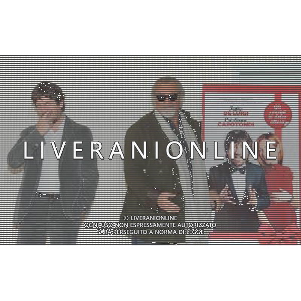 MILANO 21/11/2012 TERRAZZA MARTINI P.zza DIAZ, 7 PHOTOCALL DEL FILM: \'IL PEGGIOR NATALE DELLA MIA VITA\' NELLA FOTO FABIO DE LUIGI E DIEGO ABATANTUONO FOTO ROMANO/AG ALDO LOIVERANI