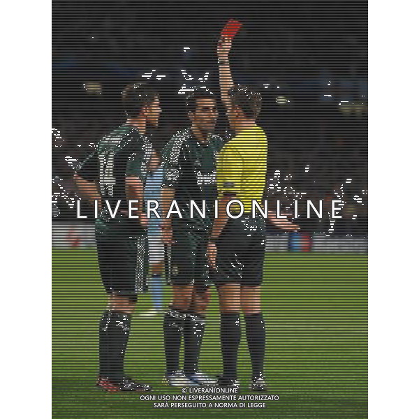 Alvaro Arbeloa is shown the Red Card by Referee Gianluca Rocchi Real Madrid 2012/13 Manchester City v Real Madrid 21/11/12 UEFA Champions League Photo: Robin Parker Fotosports International AG ALDO LIVERANI S A S ONLY ITALY