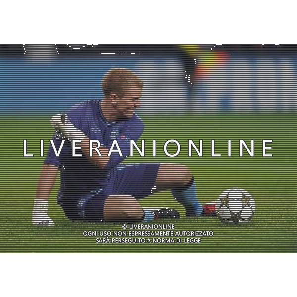 Joe Hart Punches the ball away in frustration after Real Madrid\'s 1st goal Manchester City 2012/13 Manchester City v Real Madrid (1-1) 21/11/12 UEFA Champions League Photo: Robin Parker Fotosports International AG ALDO LIVERANI S A S ONLY ITALY