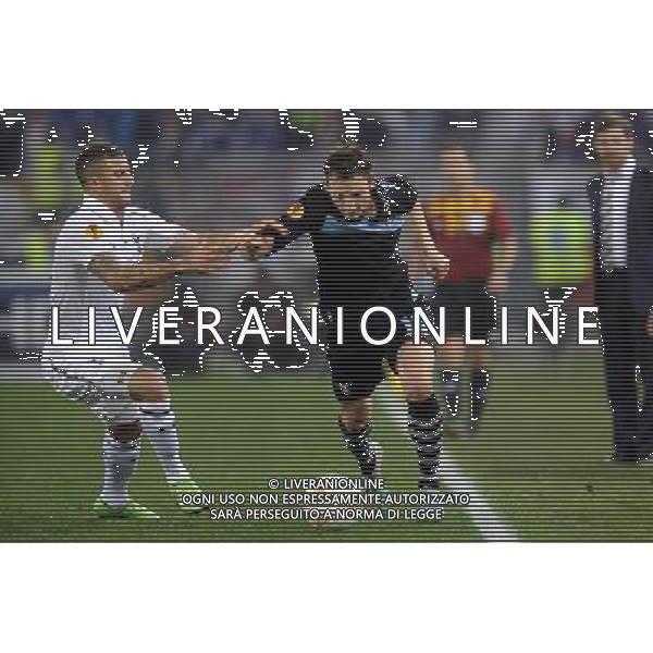 Roma - 22/11/2012 - Stadio Olimpico - Uefa Europa League 2012/2013 - Girone J - Lazio vs Tottenham - nella foto: libor kozak e Kyle Walker Â© Fabrizio Corradetti - Ag. Aldo Liverani sas