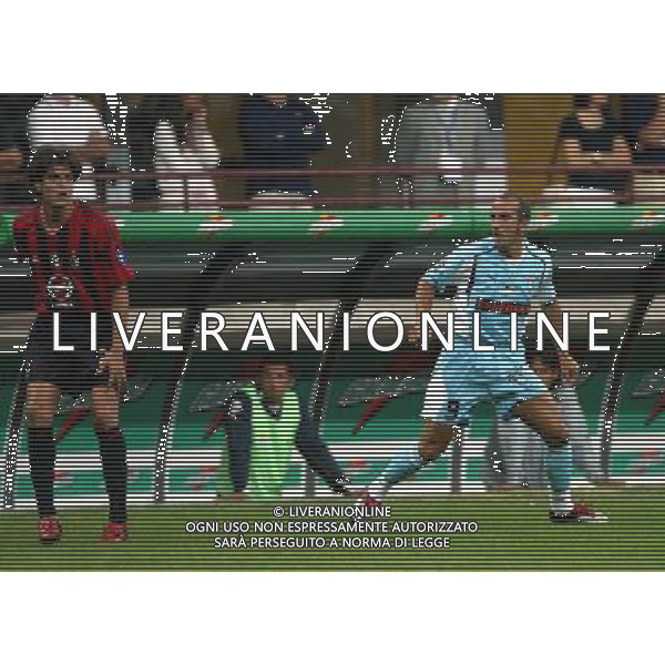 Milano Stadio di san Siro 21/08/2004 Milan - Lazio Supercoppa Italiana nella foto kaka e Paolo Di Canio foto filippo venezia/ag aldo liverani