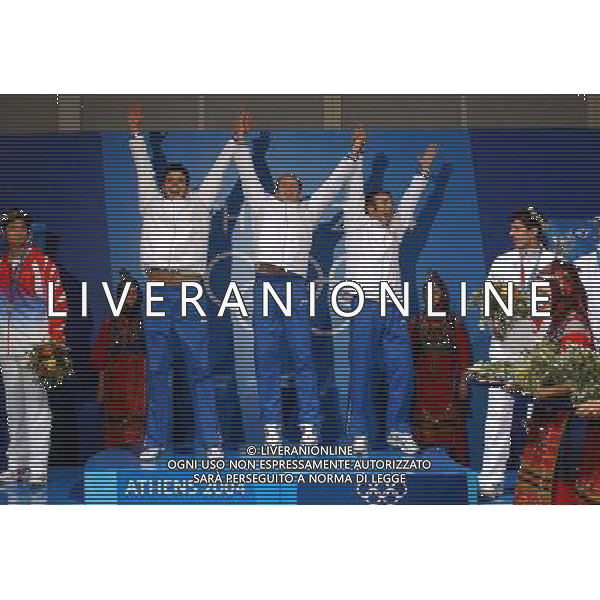 OLIMPIADI ATENE 21/08/2004 FIORETTO A SQUADRE MEDAGLIA D\'ORO ANDREA CASSARA\', SALVATORE SANZO E VANNI SIMONE FOTO MARCO LUZZANI/AG ALDO LIVERANI