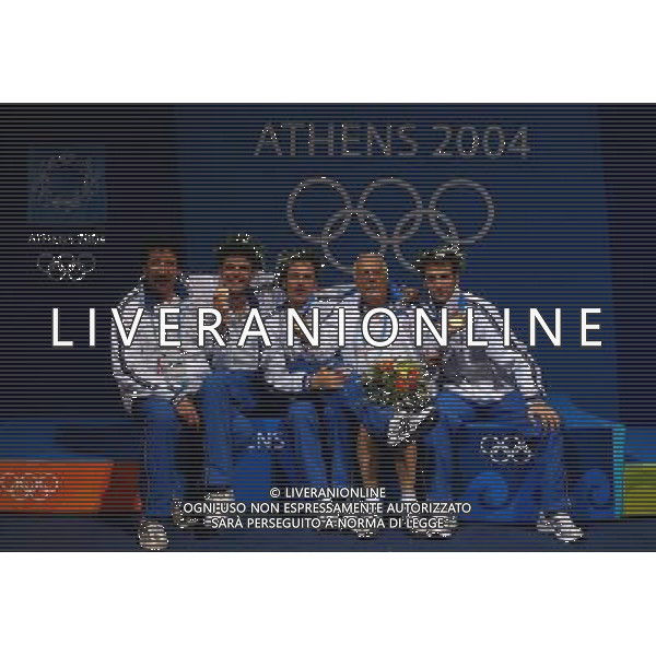 OLIMPIADI ATENE 21/08/2004 FIORETTO A SQUADRE MEDAGLIA D\'ORO ANDREA CASSARA\', SALVATORE SANZO E VANNI SIMONE FOTO MARCO LUZZANI/AG ALDO LIVERANI