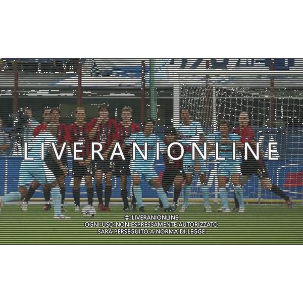 milano21/08/2004 super coppa tim 2004 milan - lazio nella foto Dabo Ousmane tira una punizione ag. aldo liverani-venezia 