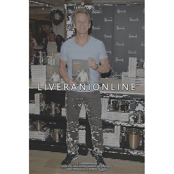 Gordon Ramsay attended his booksigning session to promote his new book \'Ultimate Cookery Course\', Harrods, Brompton Rd., Knightsbridge, London, England, Fri/23rd/Nov/2012. AG ALDO LIVERANI S A S ONLY ITALY