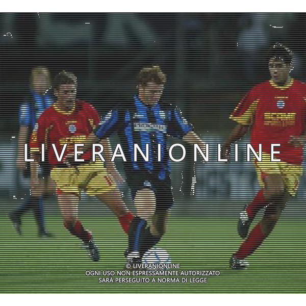 atalanta-albinoleffe coppa italia tim cup 22/08/2004 nella foto marcolini-bonazzi ag aldo liverani