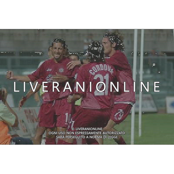livorno-ascoli coppa italia tim cup 22/08/2004 nella foto ESULTANZA DI IGOR PROTTI DOPO IL GOL DEL 2-1 foto bizzi/ag aldo liverani