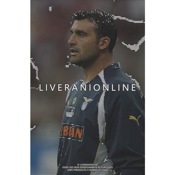 MILAN -LAZIO SUPERCOPPA ITALIANA 21/08/2004 NELLA FOTO ANGELO PERUZZI AGENZIA ALDO LIVERANI