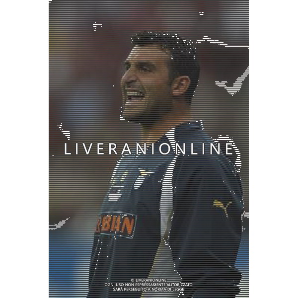 MILAN -LAZIO SUPERCOPPA ITALIANA 21/08/2004 NELLA FOTO ANGELO PERUZZI AGENZIA ALDO LIVERANI