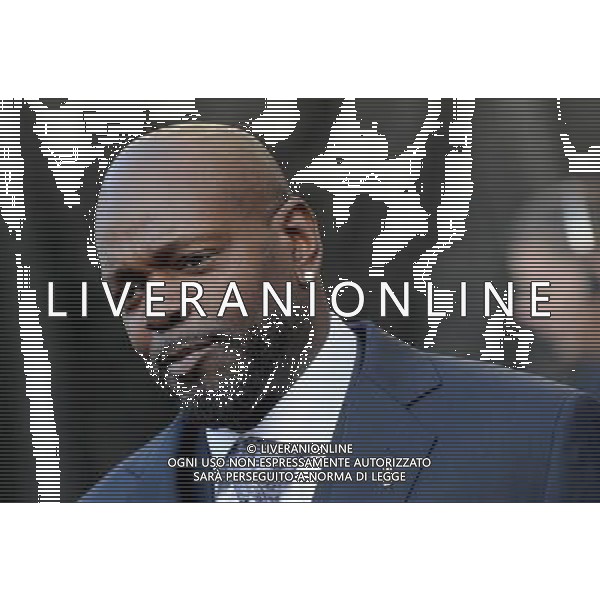 NEW YORK, NY - DECEMBER 03: Emmitt Smith speaks at a media launch of the new Lincoln Motor Company MKZ sedan in front of Avery Fisher Hall, Lincoln Center Plaza on December 3, 2012 in New York City. Ford is renaming its Lincoln division as the Lincoln Motor Co., as it looks to revive the luxury brand. The MKZ will arrive at dealerships later this month and will start at $35,925. The MKZ is the first of seven new Lincoln\'s that will go on sale by 2015. /AGENZIA ALDO LIVERANI SAS/ITALY ONLY - EDITORIAL USE ONLY