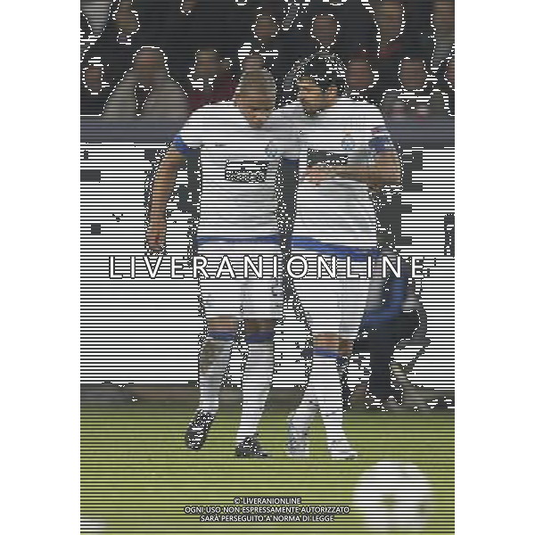 ©PHOTOPQR/LE PARISIEN/F DUGIT ; PARIS 04/12/2012 PSG - PORTO COMPTANT POUR LA LIGUE DES CHAMPIONS AU PARC DES PRINCES A PARIS (XVIe), LE 4 DECEMBRE 2012. PHOTO : Fernando et Lucho (FCP) PSG vs Porto / champions league on dec 4th 2012