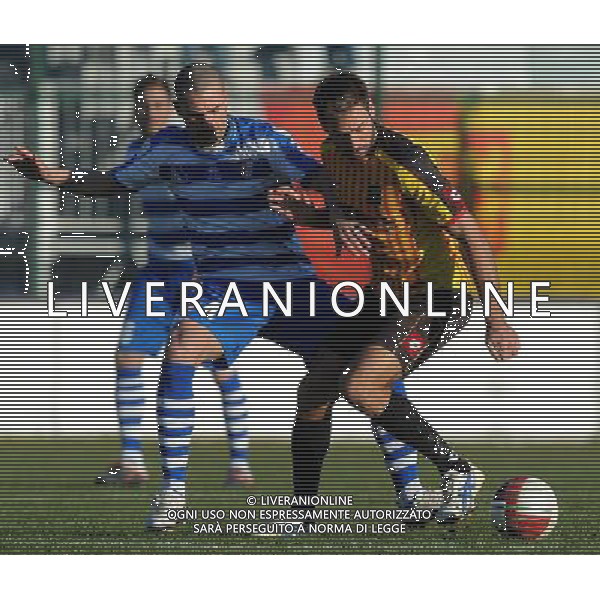 Campionato di Calcio Lega Pro Seconda Divisione Girone A 15Â°Giornata Busto Arsizio (VA) - 09.12.2012 Pro Patria-Bassano Virtus Nella Foto:mateos-calzi /Ph.Vitez-Ag. Aldo Liverani