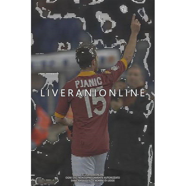 Roma - 11/12/2012 - Stadio Olimpico - Ottavi di finale TIM CUP 2012/2013 - Roma vs Atalanta - nella foto: pjanic esulta dopo il gol Â© Fabrizio Corradetti - Ag. Aldo Liverani sas