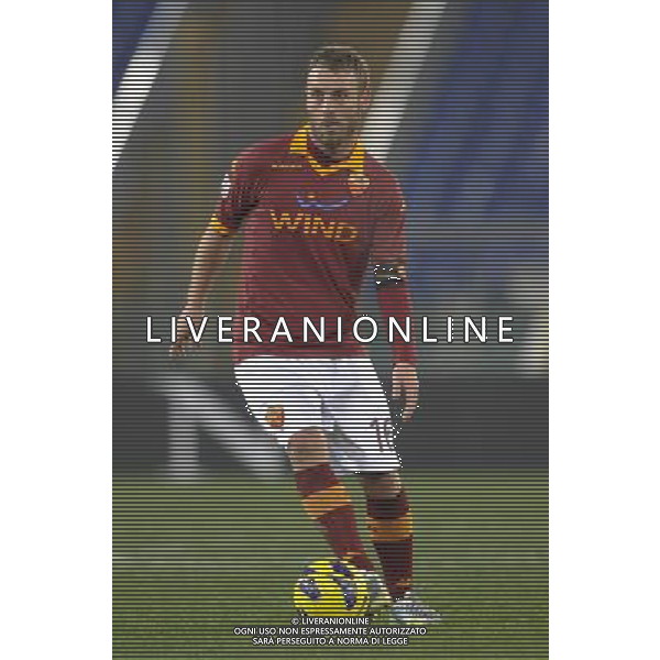Roma - 11/12/2012 - Stadio Olimpico - Ottavi di finale TIM CUP 2012/2013 - Roma vs Atalanta - nella foto: daniele de rossi Â© Fabrizio Corradetti - Ag. Aldo Liverani sas