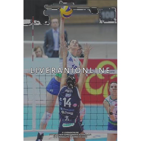 11.12.2012 SOPOT ERGO ARENA SIATKOWKA KOBIET LIGA MISTRZYN SEZON 2012/2013 WOMEN VOLLEYBALL CEV CHAMPIONS LEAGUE SEASON 2012/2013 MECZ ATOM TREFL SOPOT - ASYSTEL CARNAGHI VILLA CORTESE N/Z RACHEL ROURKE FOT PIOTR MATUSEWICZ / PRESSFOCUS NEWSPIXPL --- Newspix.pl AG ALDO LIVERANI S A S ONLY ITALY *** Local Caption *** www.newspix.pl mail us: info@newspix.pl call us: 0048 022 23 22 222 --- Polish Picture Agency by Ringier Axel Springer Poland