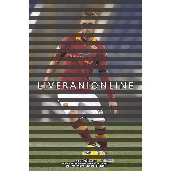 Roma - 11/12/2012 - Stadio Olimpico - Ottavi di finale TIM CUP 2012/2013 - Roma vs Atalanta - nella foto: Daniele De Rossi Â© Fabrizio Corradetti - Ag. Aldo Liverani sas