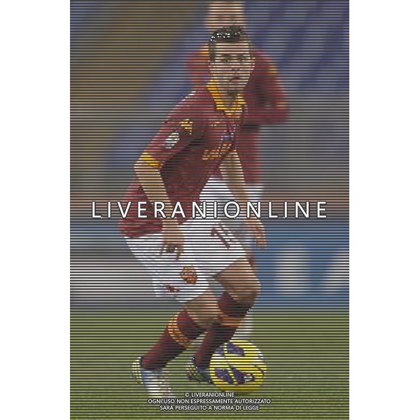 Roma - 11/12/2012 - Stadio Olimpico - Ottavi di finale TIM CUP 2012/2013 - Roma vs Atalanta - nella foto: Miralem Pjanic Â© Fabrizio Corradetti - Ag. Aldo Liverani sas
