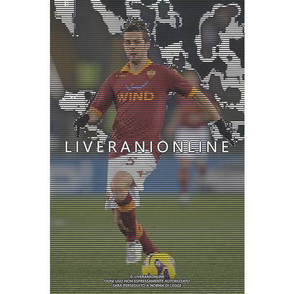 Roma - 11/12/2012 - Stadio Olimpico - Ottavi di finale TIM CUP 2012/2013 - Roma vs Atalanta - nella foto: Miralem Pjanic Â© Fabrizio Corradetti - Ag. Aldo Liverani sas