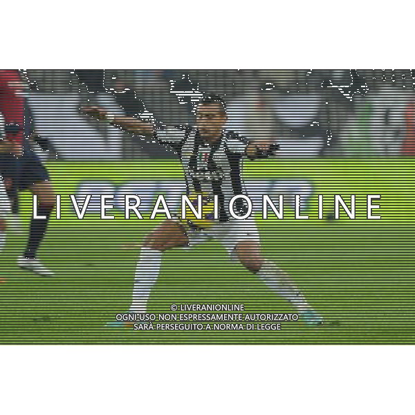 Coppa Italia TIM - Ottavi di Finale Torino 12-12-2012 Juventus - Cagliari nella foto: Arturo Vidal (Juventus) foto Roberto Garavaglia - ag. Aldo Liverani sas