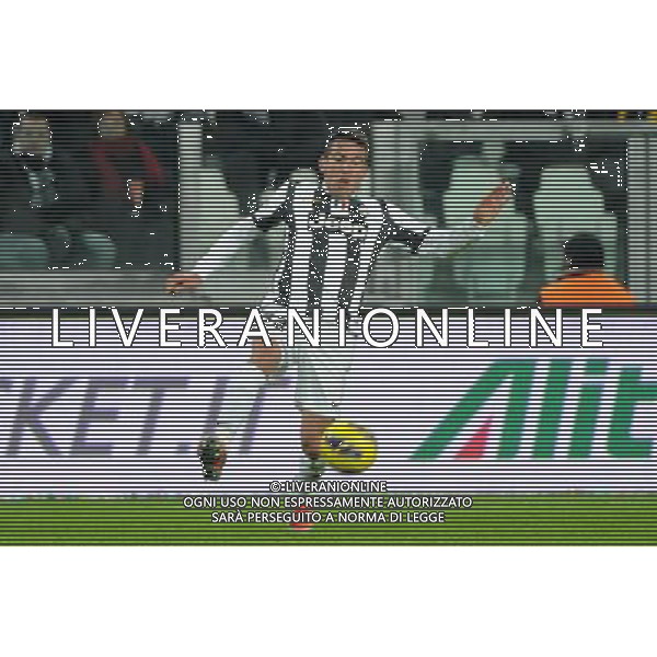 Coppa Italia TIM - Ottavi di Finale Torino 12-12-2012 Juventus - Cagliari nella foto: Mauricio Isla (Juventus) foto Roberto Garavaglia - ag. Aldo Liverani sas
