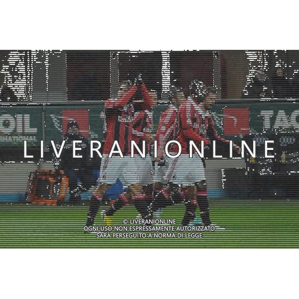 MILANO, 13-12-2012 / Œ©FOTO GIORGIO RAVEZZANI COPPA ITALIA MILAN-REGGINA NELLA FOTO : ESULTANZA DOPO IL GOL DI YEPES ©/Agenzia Aldo Liverani Sas
