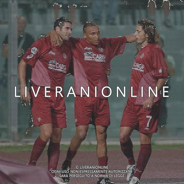 LIVORNO-ASCOLI COPPA ITALIA TIM CUP 22/08/2004 NELLA FOTO: ABBRACCI ESULTANZA LIVORNO FOTO BIZZI/AG. ALDO LIVERANI