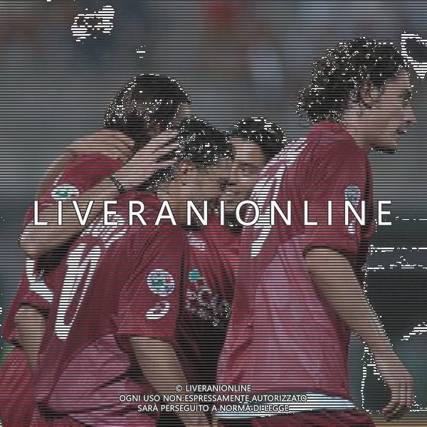 LIVORNO-ASCOLI COPPA ITALIA TIM CUP 22/08/2004 NELLA FOTO: ABBRACCI ESULTANZA LIVORNO FOTO BIZZI/AG. ALDO LIVERANI