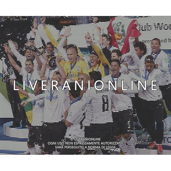 ©Kyodo/MAXPPP - 16/12/2012 ; YOKOHAMA, Japan - Players of South American champions Corinthians celebrate after winning the soccer Club World Cup final against European champions Chelsea in Yokohama, near Tokyo, on Dec. 16, 2012. Corinthians beat Chelsea 1-0. (Kyodo) AG ALDO LIVERANI S A S ONLY ITALY