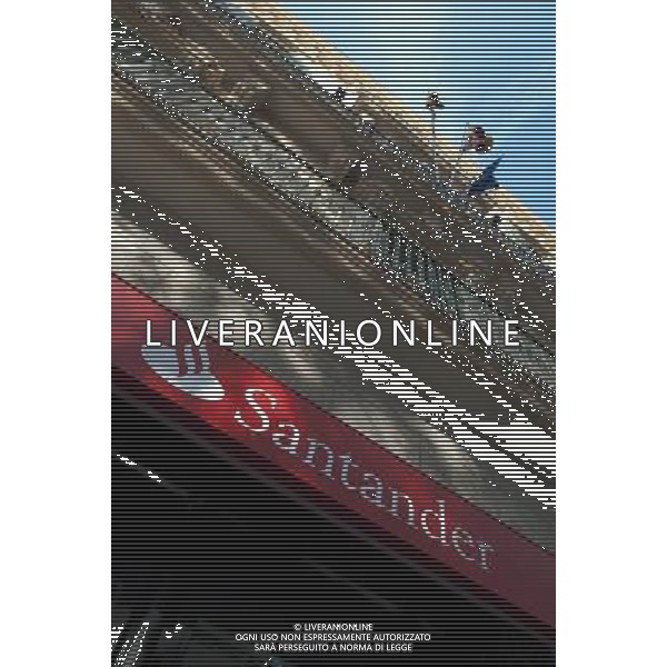Spain Mallorca Palma Bank Santander ©photoshot/AGENZIA ALDO LIVERANI SAS - ITALY ONLY - Il logo del gruppo Santander colosso bancario spagnolo