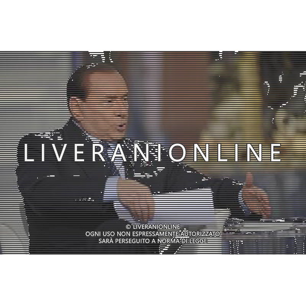 ROMA TRASMISSIONE TELEVISIVA PORTA A PORTA 18/-12/2012 NELLA FOTO SILVIO BERLUSCONI ALLA TRASMISSIONE TELEVISIVA FOTO FABRIZIO CORRADETTI-AG ALDO LIVERANI S A S