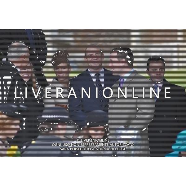 Royals leaving Sandringham church after the Christmas day service. Left to right: Autumn Phillips, Zara Phillips, Mike Tindall (Zara\'s husband), and Peter Phillips. ©photoshot/Agenzia Aldo Liverani Sas - ITALY ONLY - REALI INGLESI: La regina Elisabetta II d\'inghilterra dopo il servizio Sandringham in chiesa il giorno di Natale
