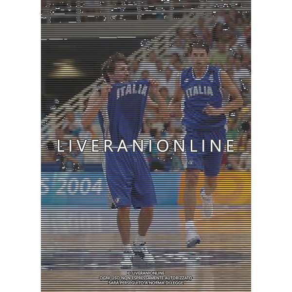 OLIMPIADI DI ATENE 28/08/04 SEMIFINALE DI BASKET ITALIA-LITUANIA NELLA FOTO POZZECCO GINMARCO PH MARCO LUZZANI/AG.ALDO LIVERANI