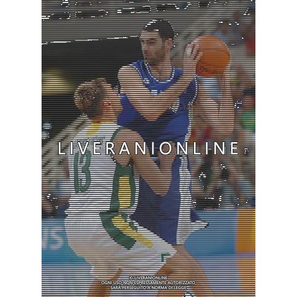 OLIMPIADI DI ATENE 28/08/04 SEMIFINALE DI BASKET ITALIA-LITUANIA NELLA FOTO SORAGNA MATTEO PH MARCO LUZZANI/AG.ALDO LIVERANI
