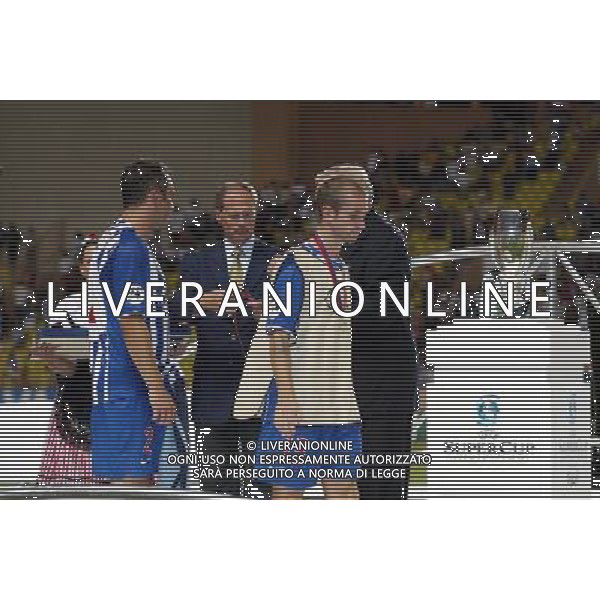 montercarlo 27/08/2004 super cup monaco porto-valencia nella foto delusione del porto durante la premiazione ag: aldo liverani-venezia