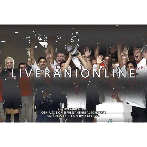 montercarlo 27/08/2004 super cup monaco porto-valencia nella foto valencia festeggia ag: aldo liverani-venewia