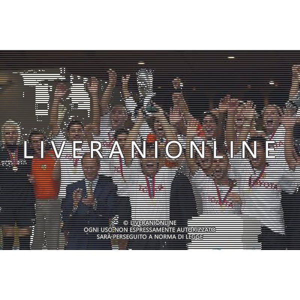 montercarlo 27/08/2004 super cup monaco porto-valencia nella foto valencia festeggia ag: aldo liverani-venewia