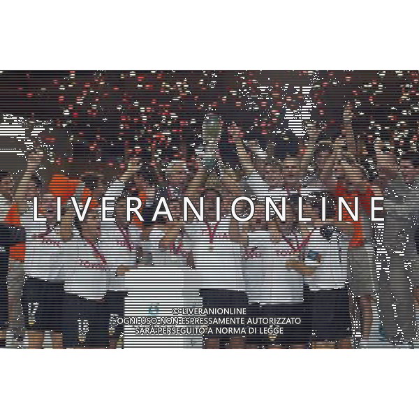 montercarlo 27/08/2004 super cup monaco porto-valencia nella foto valencia festeggia ag: aldo liverani-venewia