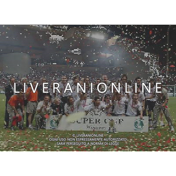 montercarlo 27/08/2004 super cup monaco porto-valencia nella foto valencia festeggia ag: aldo liverani-venewia