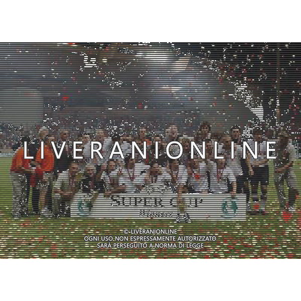 montercarlo 27/08/2004 super cup monaco porto-valencia nella foto valencia festeggia ag: aldo liverani-venewia